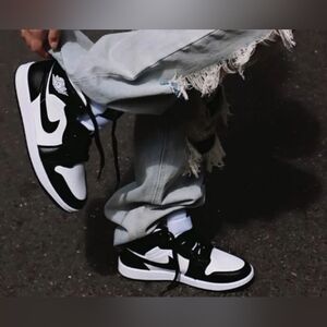 Nike Air Jordan 1 Mid Sneakers "Panda" Colorway Size 10 Women